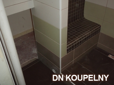 47-704-sedacka-do-sprchy-v-panelakove-koupelne-ostrava-small.jpg