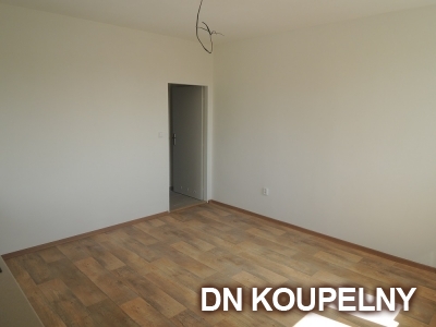 46-687-pokladka-podlahy-pri-kompletni-rekonstrukci-bytu-ostrava