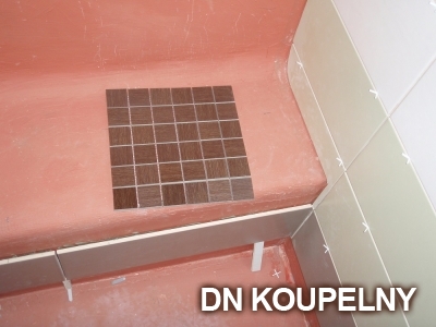 47-701-sedacka-do-sprchy-v-panelakove-koupelne-ostrava-small.jpg